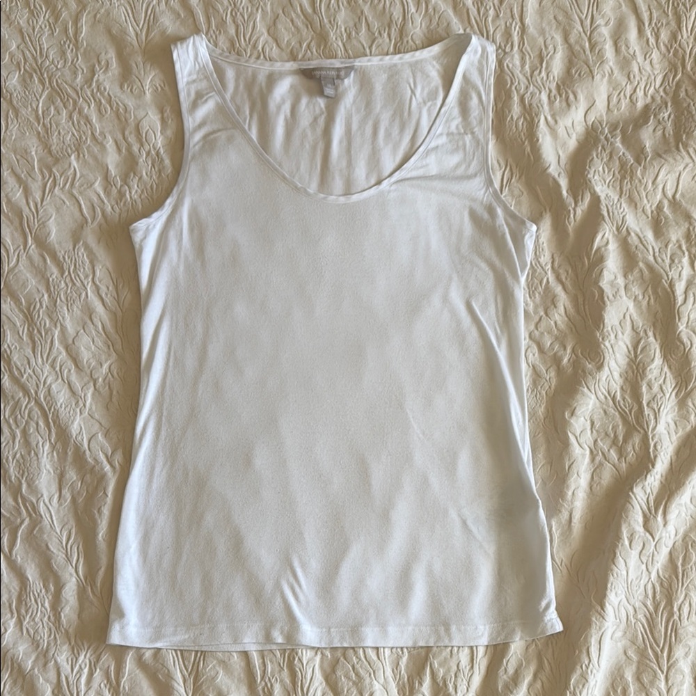 Banana Republic Classic White Women’s Tank Top